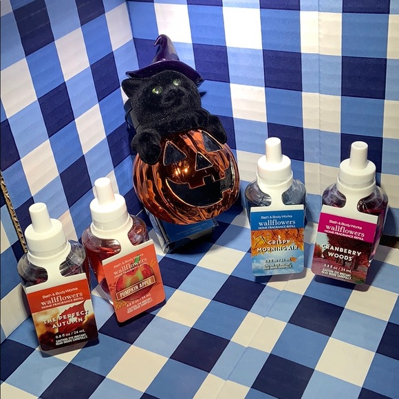 Bath & Body Works Other - BBW Halloween Kitty Wallflower Bundle